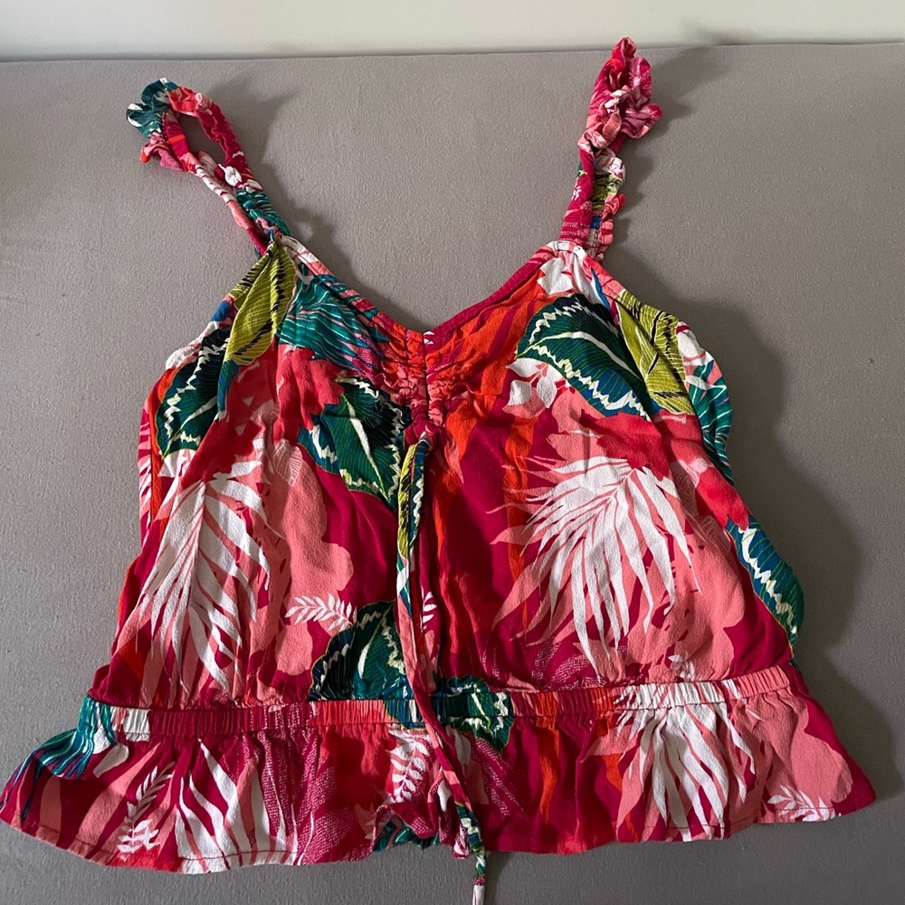 Beautiful Colorful Express Floral Top